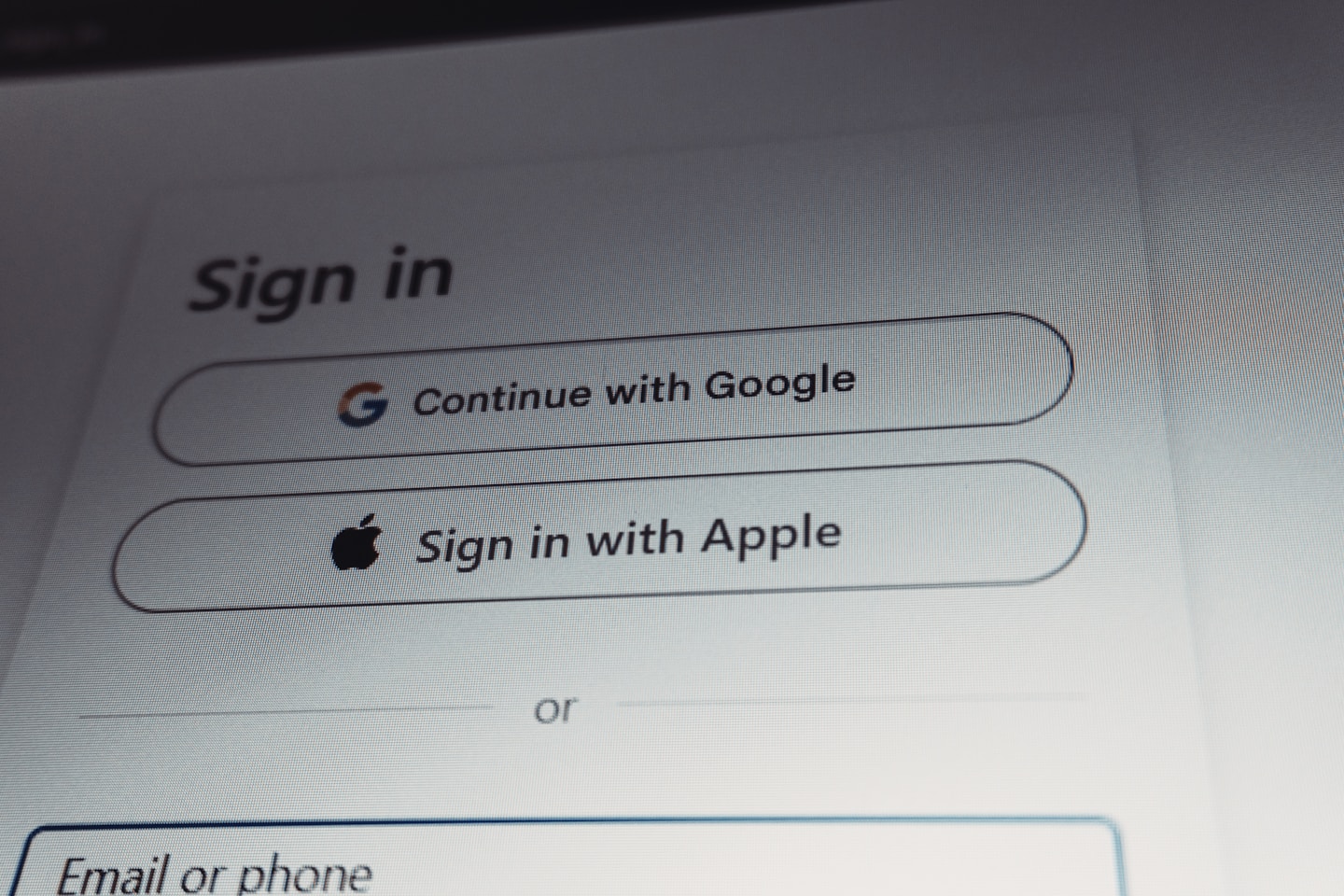 Sign in options with google and apple accounts.